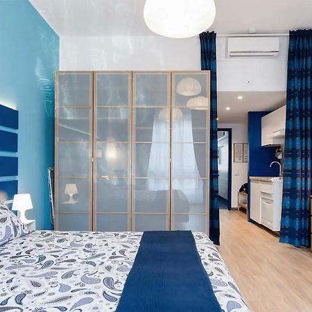 Appartamento Blu A Milano Zona Ripamonti Vicino Allo Ieo Luaran gambar