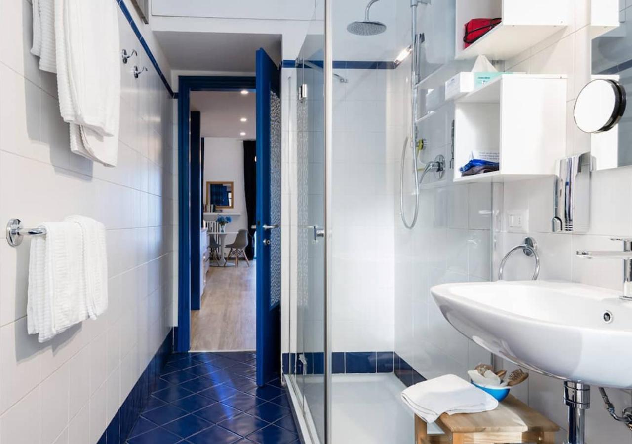 Appartamento Blu A Milano Zona Ripamonti Vicino Allo Ieo Luaran gambar