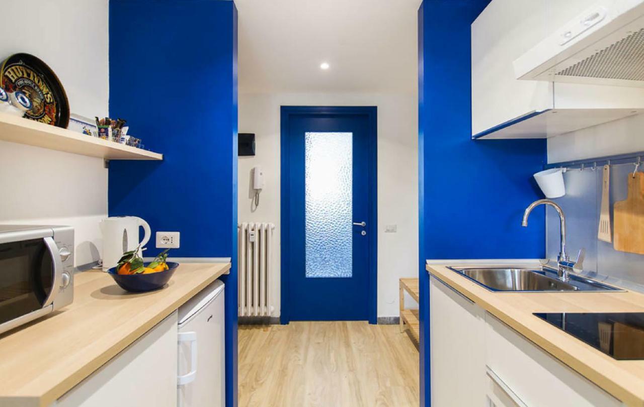 Appartamento Blu A Milano Zona Ripamonti Vicino Allo Ieo Luaran gambar
