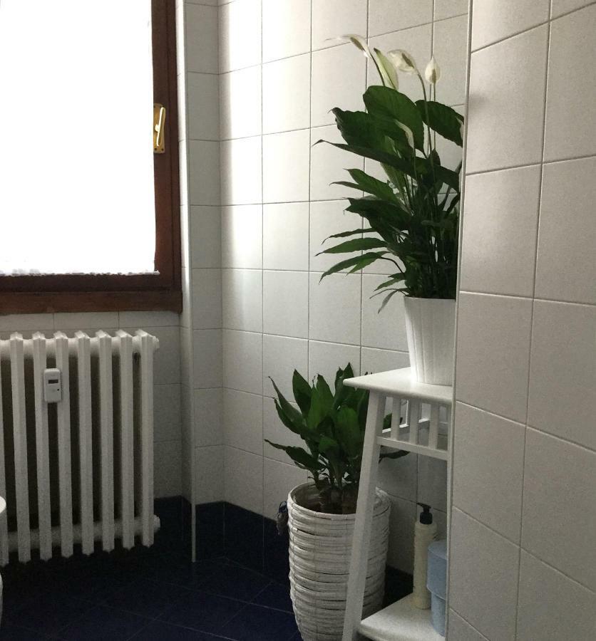Appartamento Blu A Milano Zona Ripamonti Vicino Allo Ieo Luaran gambar